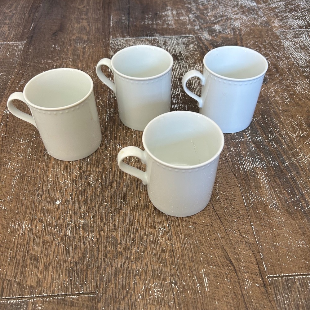 Crate & Barrel Staccato White Beaded Coffee Mugs Set of 4 Kathleen Wills Japan